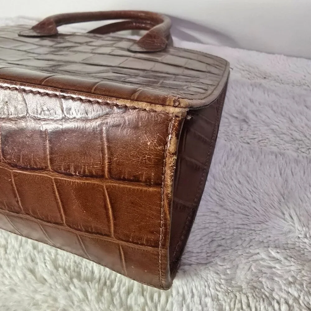 Vintage Bettina Leather Alligator Handbag - Picture 3 of 16